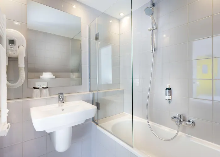 Libertel Montmartre Opera Paris