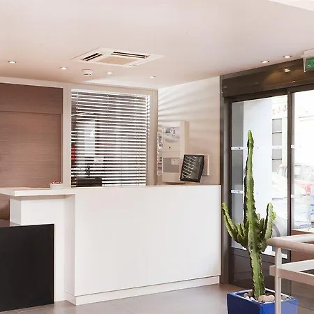 Libertel Montmartre Opera 3* Paryż