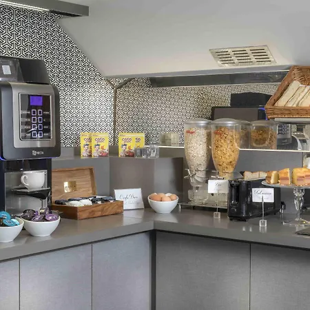 Hotel Libertel Montmartre Opera Paryż