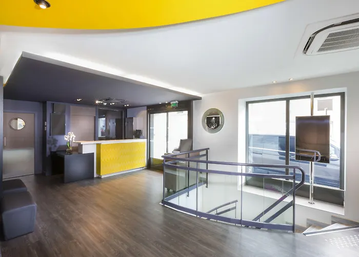 Libertel Montmartre Opéra 3*