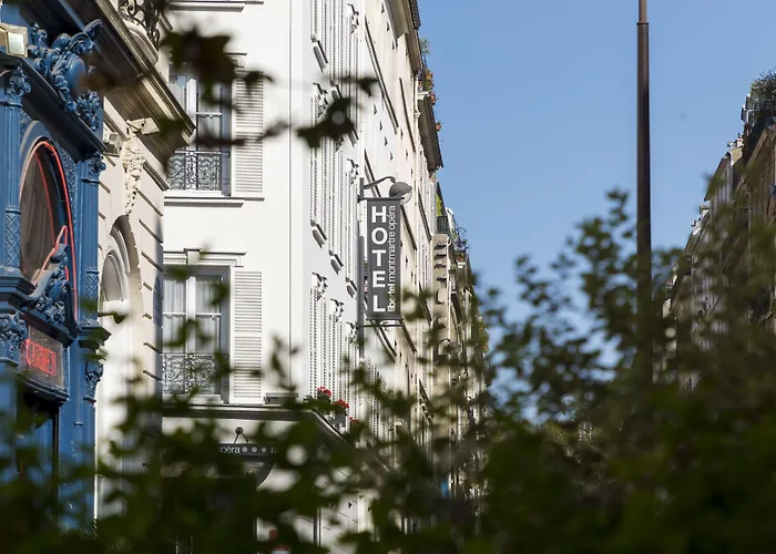 Libertel Montmartre Opéra 3*