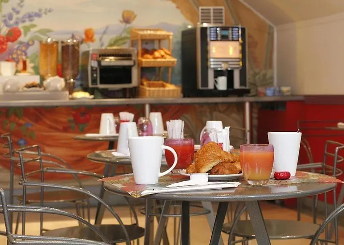 Libertel Montmartre Opéra 3*