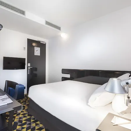 리베르텔 몽마르트르 오페라 3* 파리