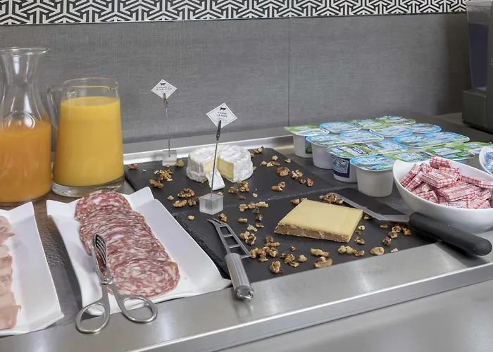 리베르텔 몽마르트르 오페라 호텔